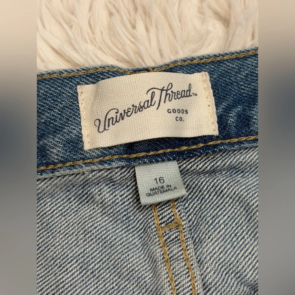 Universal Threads Women’s Jeans Mid-Rise 90's Baggy Blue Plus Size 16 Wanderlust